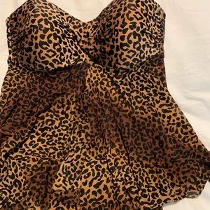 Leopard print swimsuit top